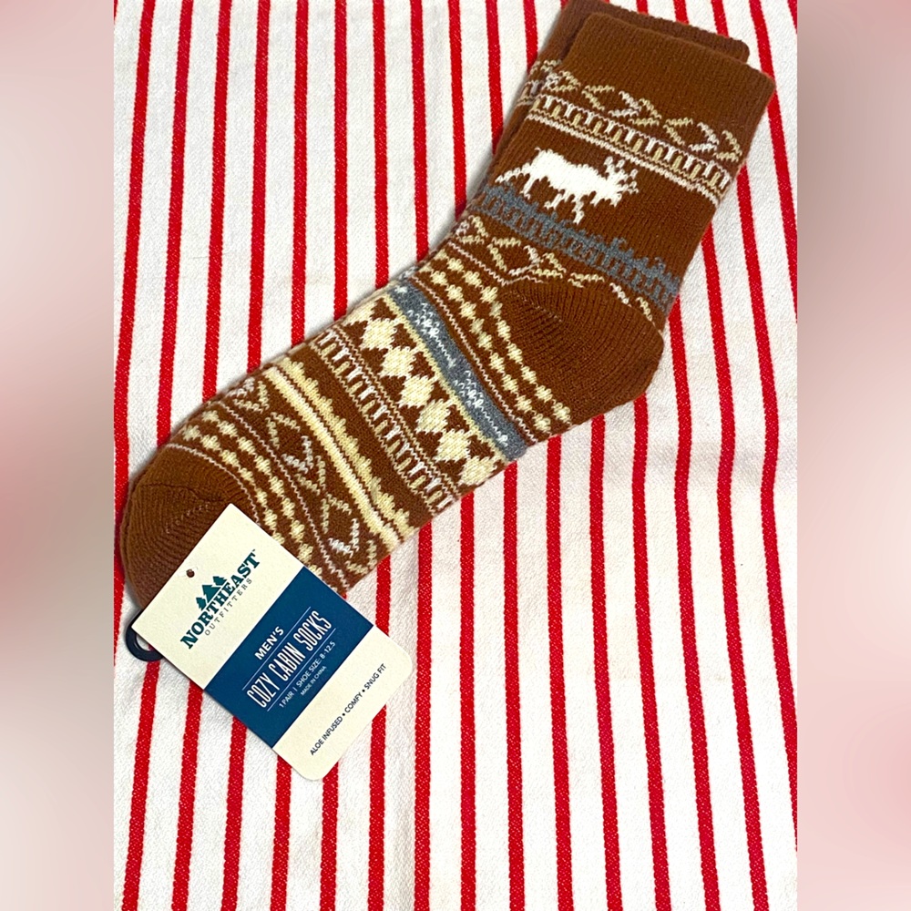 Northeast Outfitters Cozy Cabin Socks with Soft Lining